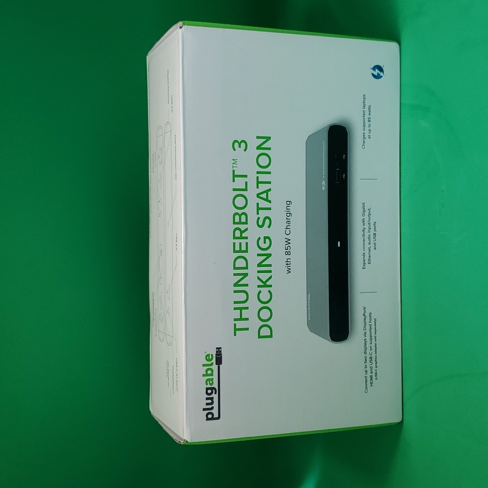 Plugable Thunderbolt 3 Docking Station DisplayPort or HDMI